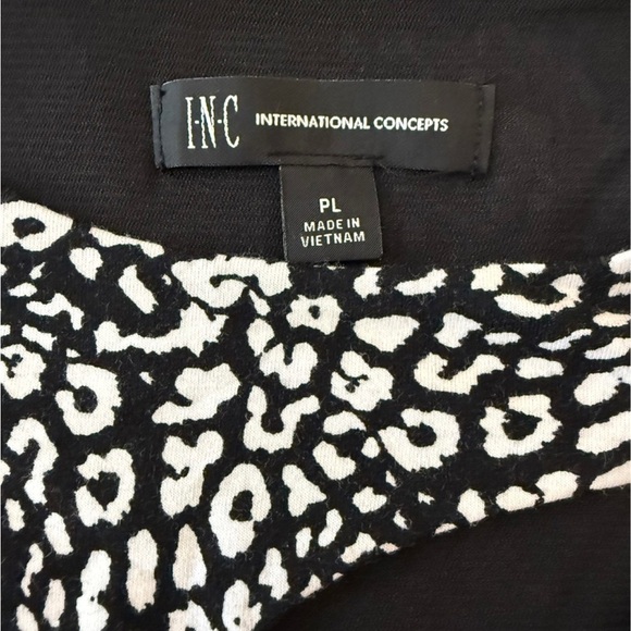 INC International Concepts Black and White Patterned Blouse, PL - Picture 2 of 5